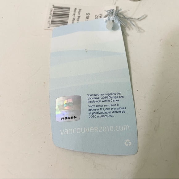 Vancouver 2010 Olympic Mascot Pouch Bag - Picture 10 of 16